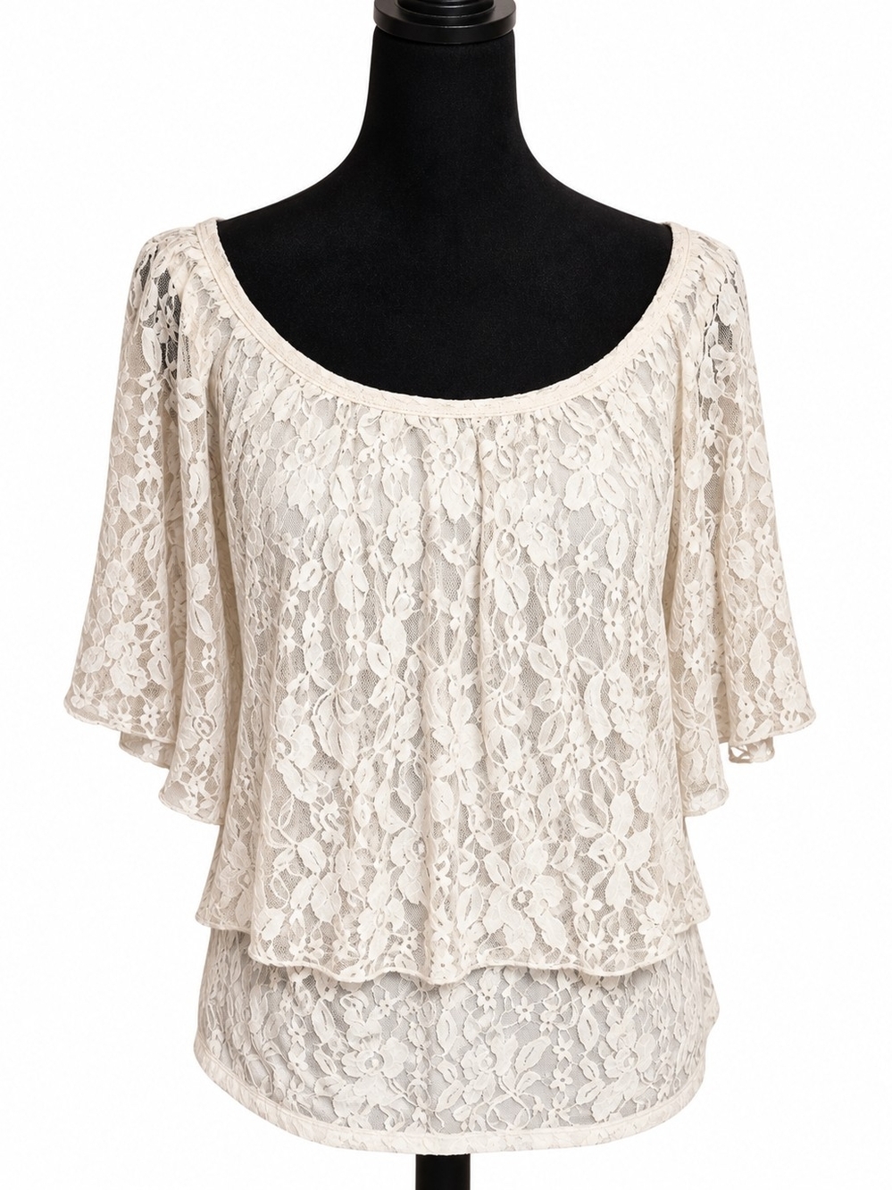 HeartSoul Ivory Lace Layered Flutter Sleeve Blouse – Medium